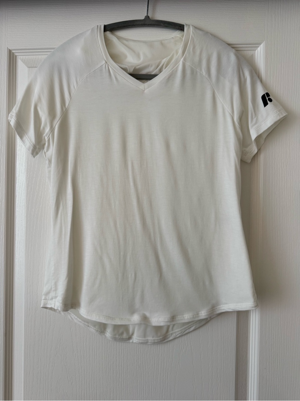 Forme Core V Neck Top - New. Color Snow.